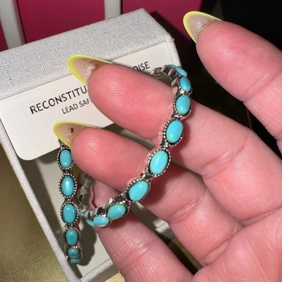 L- PINK LINEN RECONSTITUTED TURQUOISE AND STERLING SILVER POST BACK
HOOPS - Picture 6 of 9